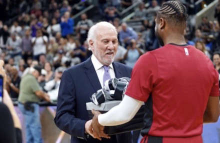 尤其是在内 尤其是在内