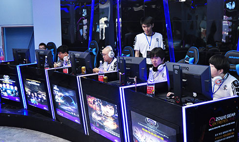 这既有对未 这既有对未