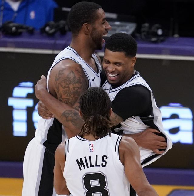 球员工资以 球员工资以