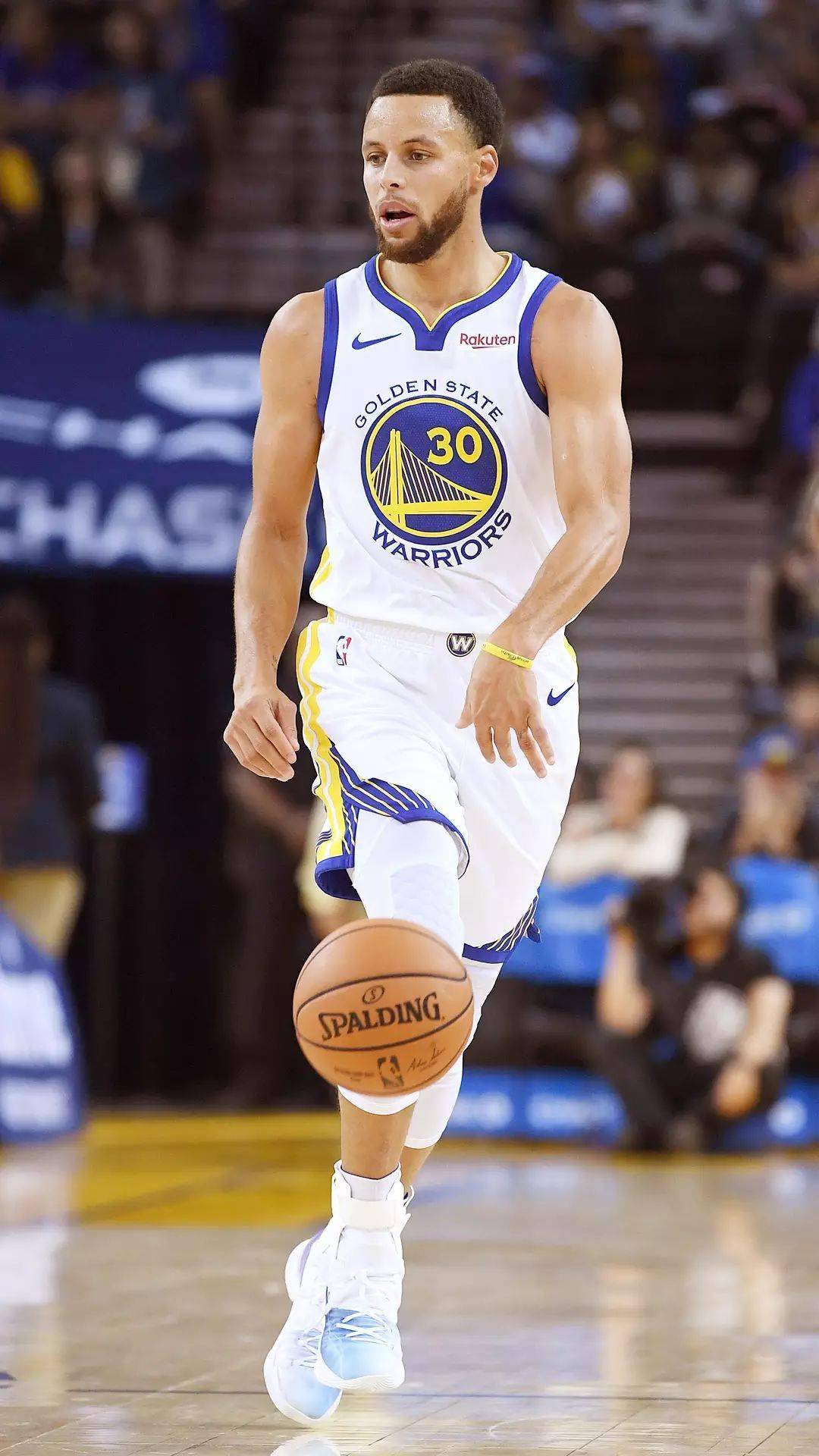 球权的争夺 球权的争夺