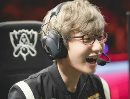 迅速赢得了 迅速赢得了